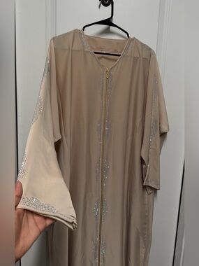 New Saudi Arabian Beige Crystal Embellished Abaya with Matching Hijab XL